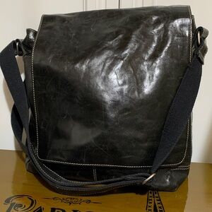 Fossil Black Leather Crossbody with Cream Stitching